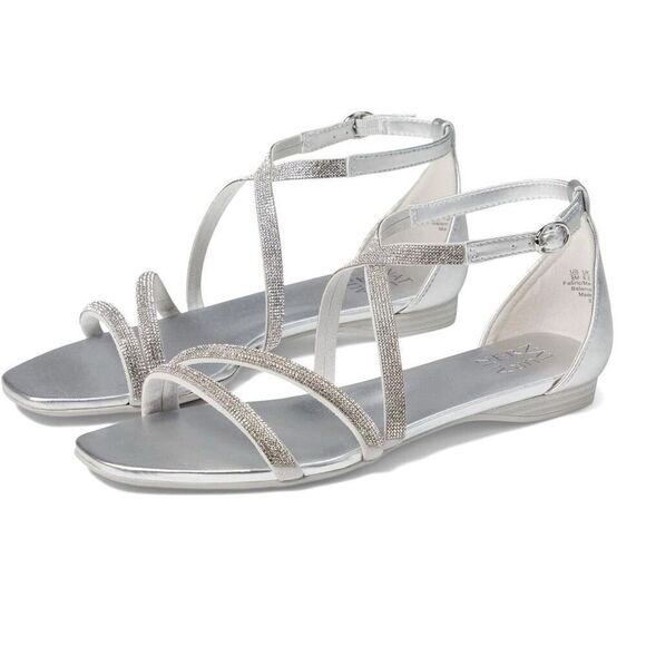 NWOT Naturalizer Sicily Women's Buckle Strappy Sandals Silver Size 7 - Picture 1 of 10